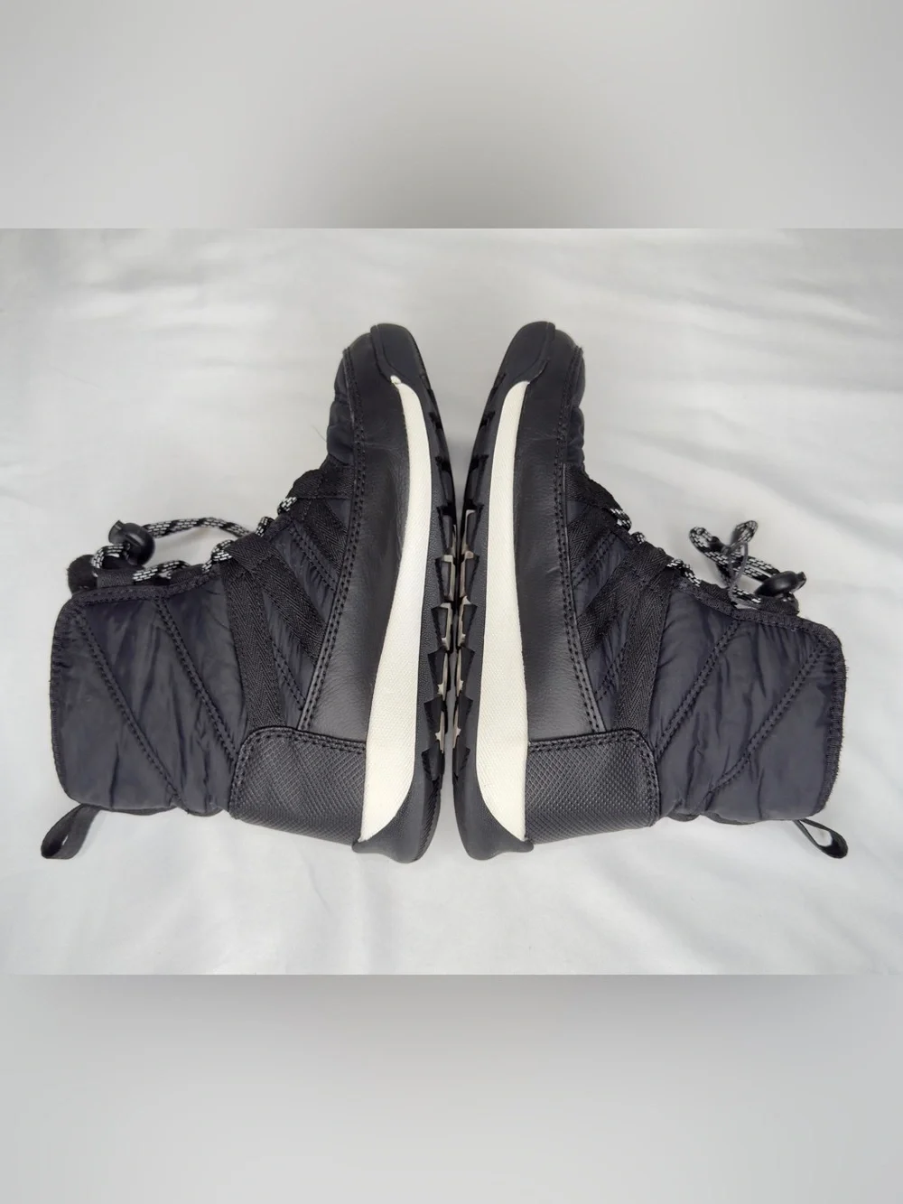 SOREL Whitney II Short Lace Waterproof Black Boots Size 3 Youth